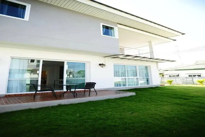 Бури Рам: P Villa Buriram