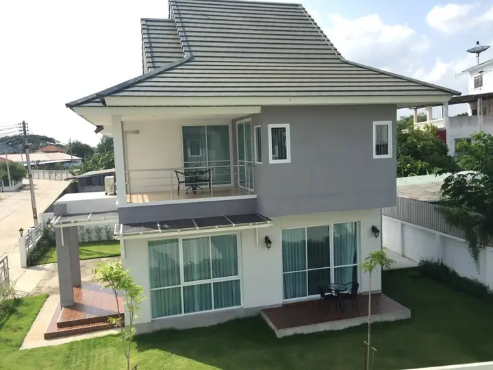 Бури Рам: P Villa Buriram