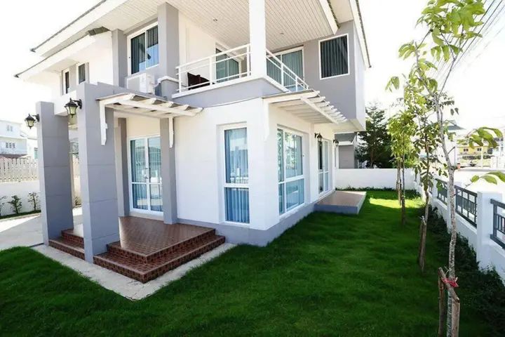 Бури Рам: P Villa Buriram