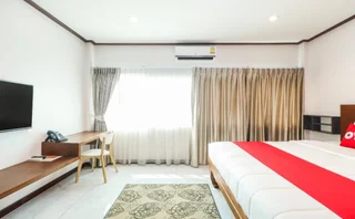 Мае-Он: De Phunchai Hometel