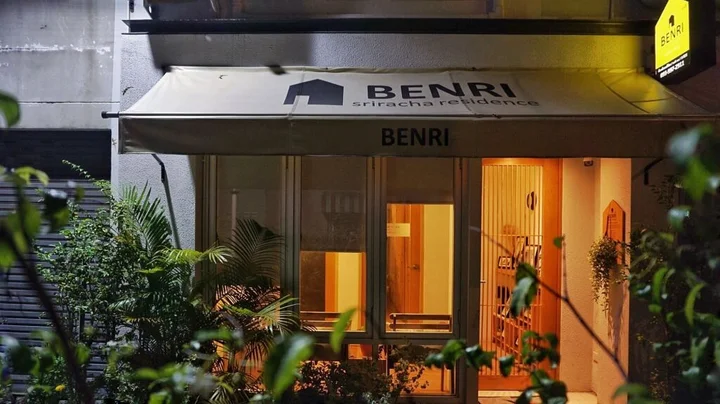 Сирача: Benri sriracha residence