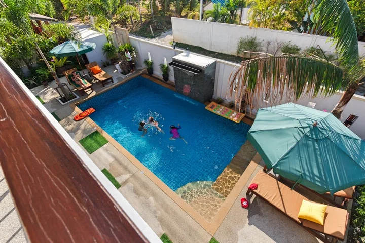 Муанг: Апарт-отель Happy Eight Resort Phuket