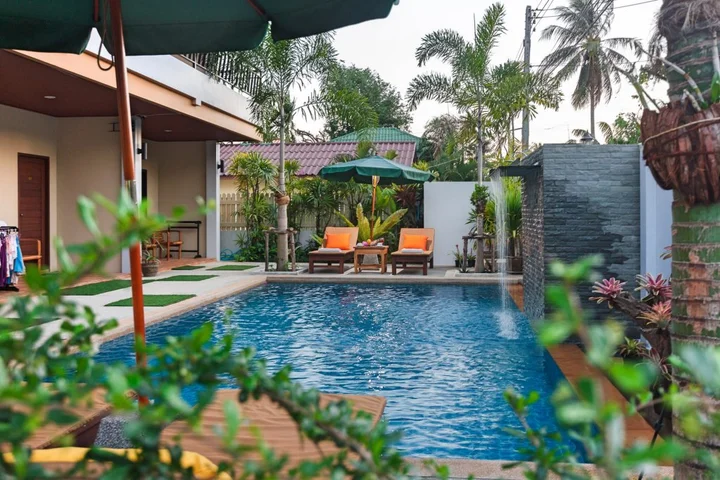 Муанг: Апарт-отель Happy Eight Resort Phuket