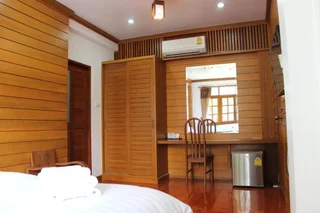 Накхонситхаммарат: Tree Home Plus Home Stay