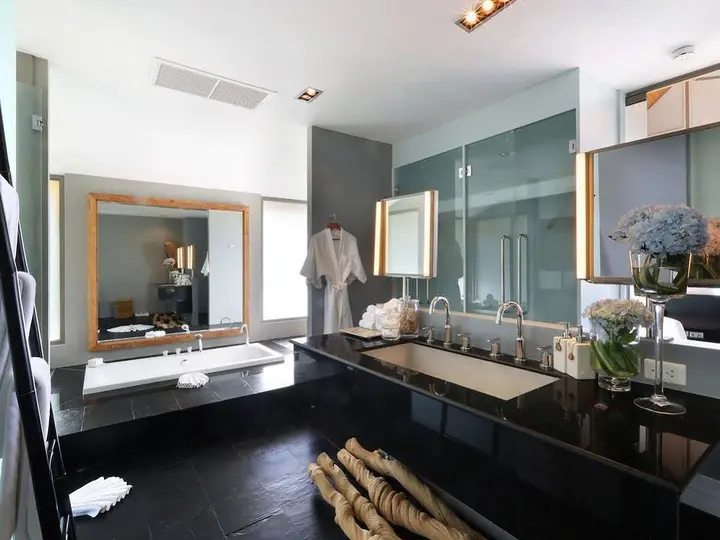 Тхаланг: Villa Chan Grajang