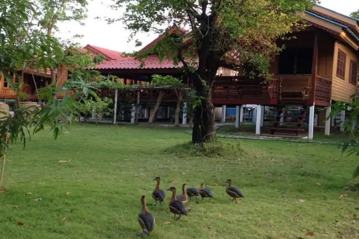 Лопбури: The Little Lopburi Village