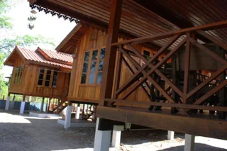 Лопбури: The Little Lopburi Village