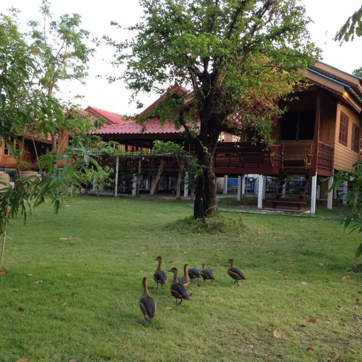 Лопбури: The Little Lopburi Village