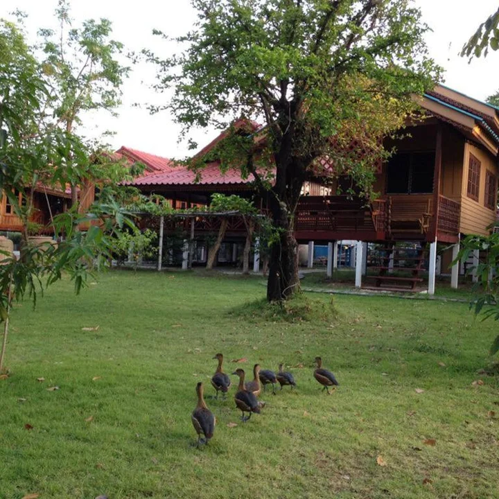 Лопбури: The Little Lopburi Village