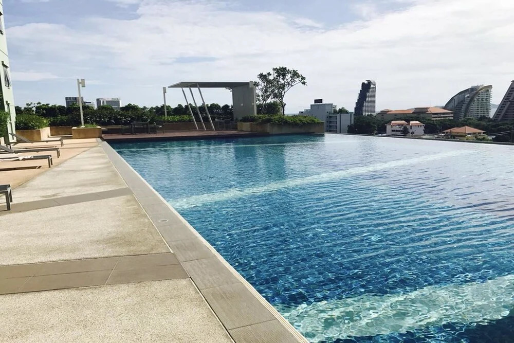 Паттайя: Lumpini Wongamat Suites
