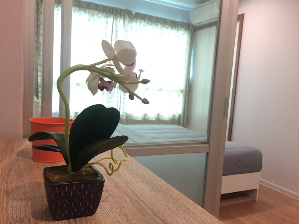 Паттайя: Lumpini Wongamat Suites