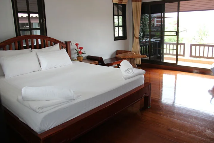 Трат: Baanrimnam Resort Trat
