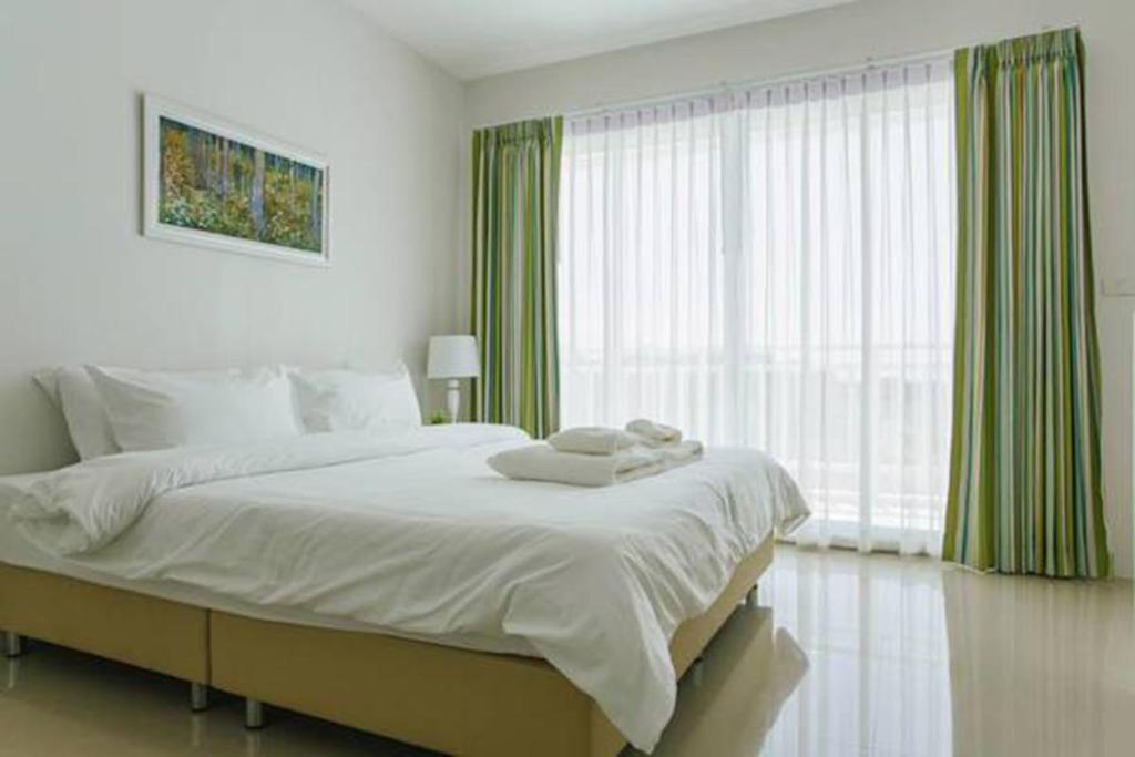 Накхонситхаммарат: The Terrace Hotel