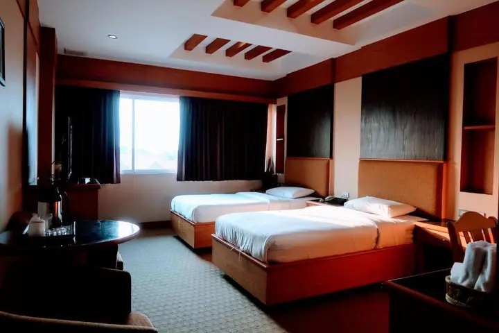 Нонтхабури: The Rich Hotel