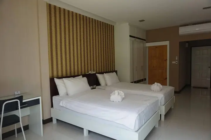 Кхлонг-Янг: Medroom Korat