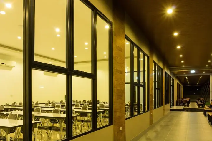 Бури Рам: NP Hotel