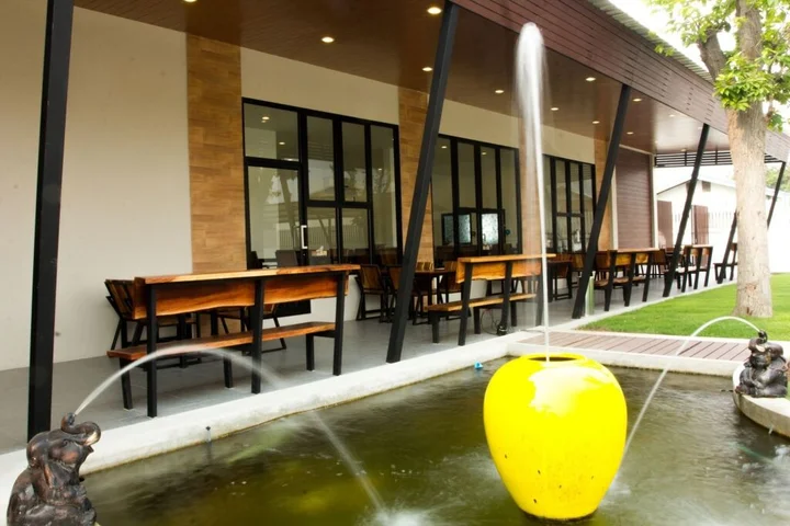 Бури Рам: NP Hotel