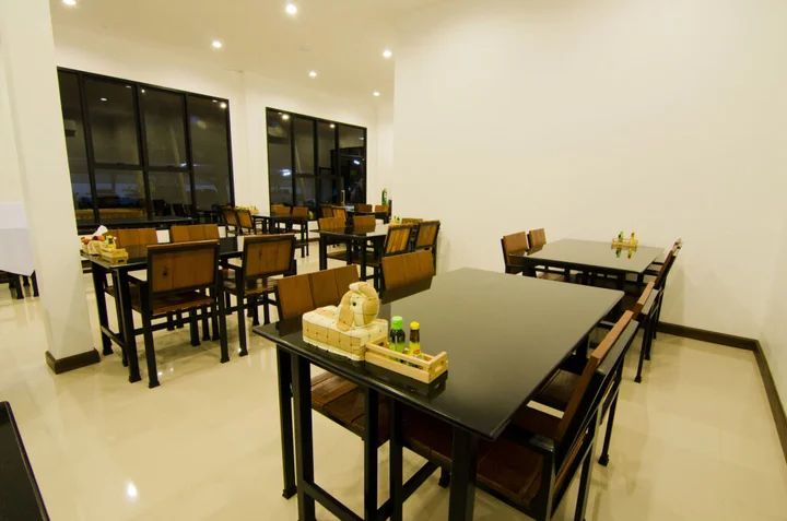 Бури Рам: NP Hotel
