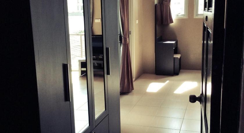 Бангкок: The State Apartment