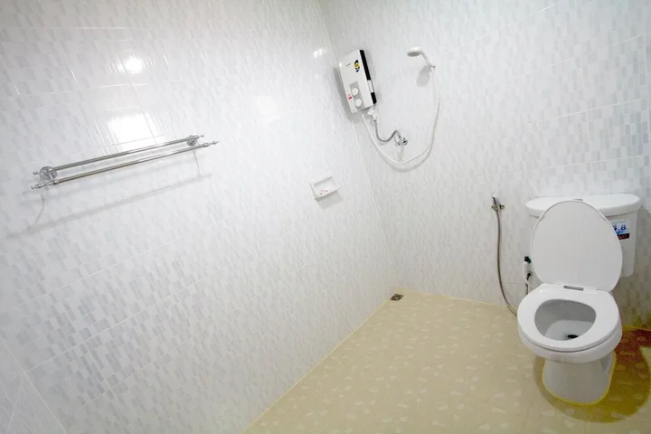 Кхэм Сон: Worachat House