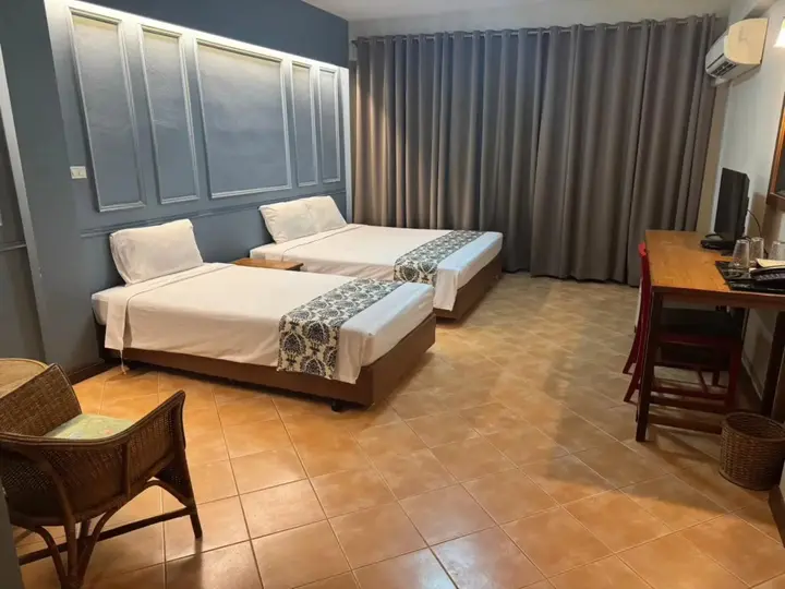 Пхетчхабури: Sun Hotel