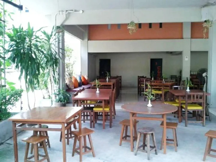 Пхетчхабури: Sun Hotel