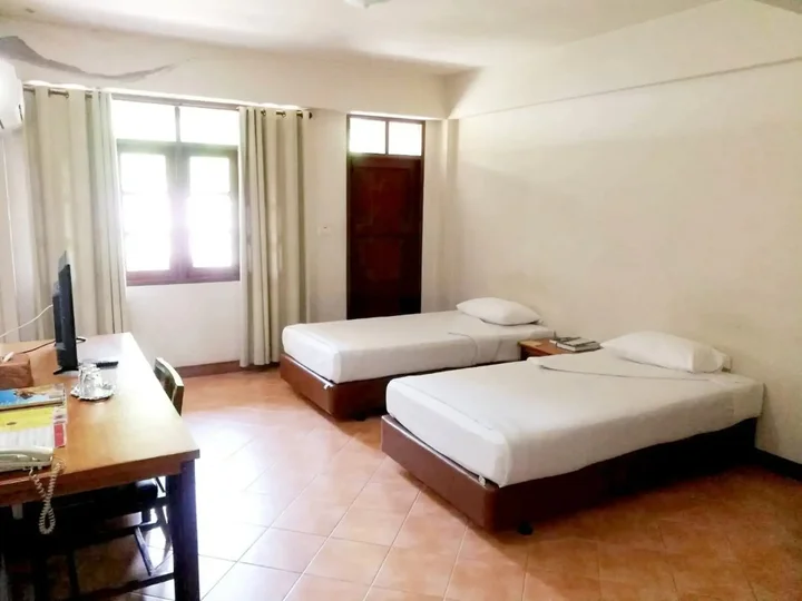 Пхетчхабури: Sun Hotel