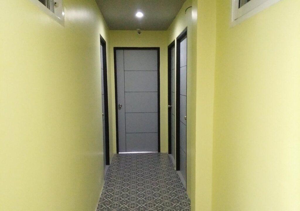 Муанг: In Phuket House