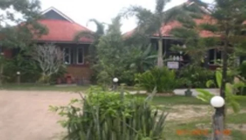 Тхаланг: Suchaya Bungalow