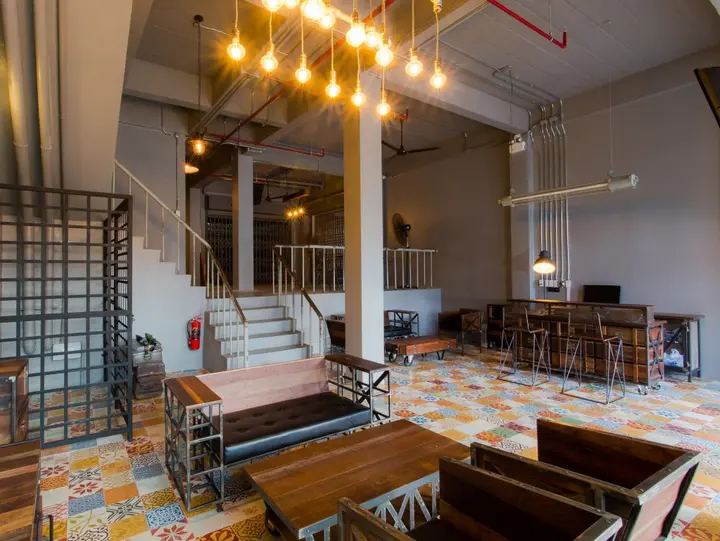 Муанг: bloo Hostel
