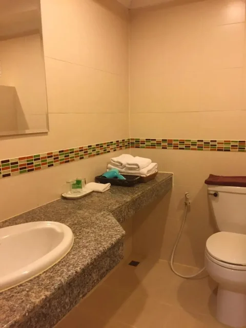 Пхитсанулок: Rattana View Hotel