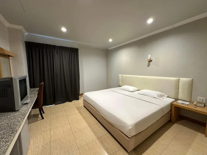 Пхитсанулок: Rattana View Hotel
