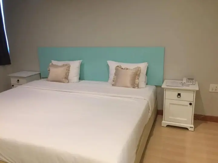 Пхитсанулок: Rattana View Hotel