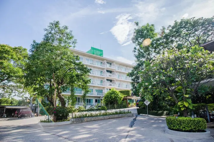 Пхитсанулок: Rattana View Hotel