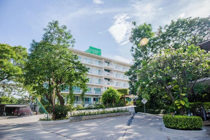Пхитсанулок: Rattana View Hotel