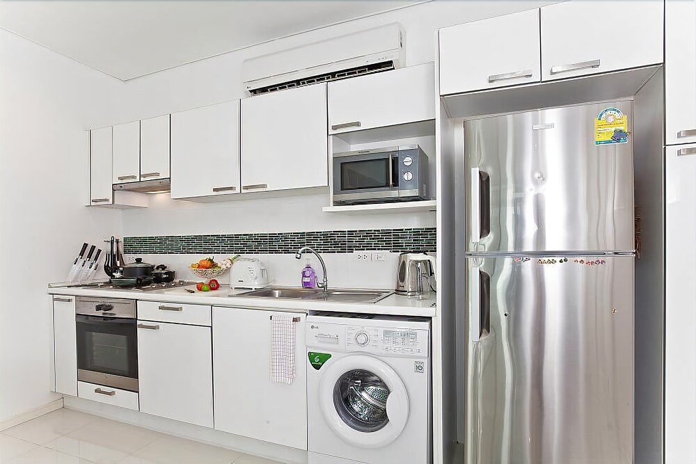 Кату: Kamala Suite Apartment B304