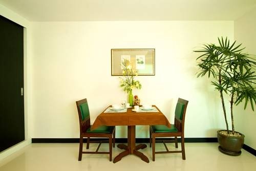 Бангкок: The Laurel Suite