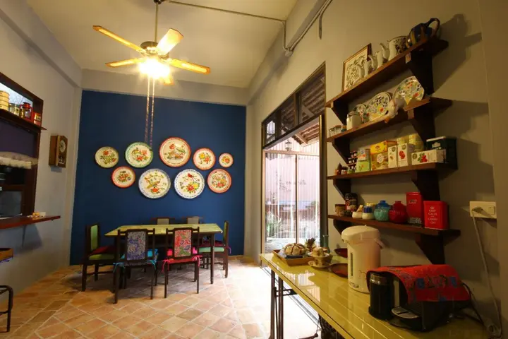Сонгкхла: Baan Nai Nakhon
