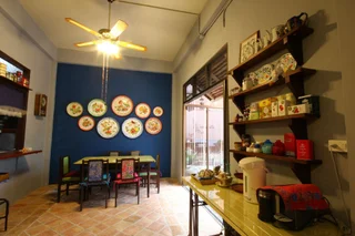 Сонгкхла: Baan Nai Nakhon