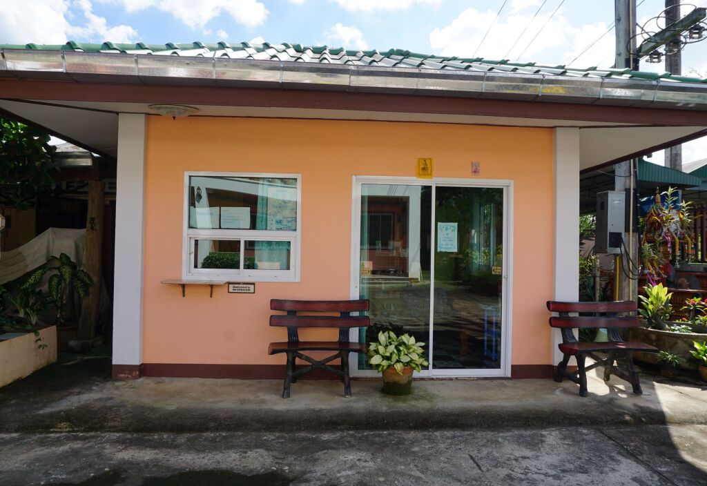 Фанг: Kanoktid Place