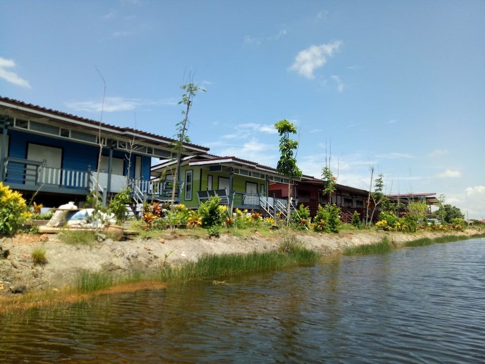Столичный район Чантхабури: Reunmai Sametngam Resort