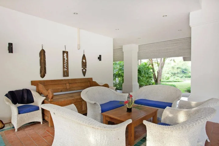 Банг-Саре: Buraran Suites