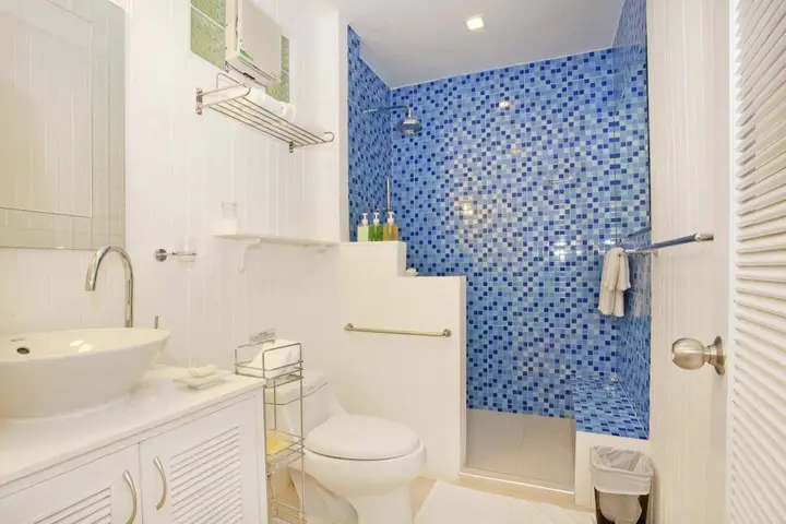 Банг-Саре: Buraran Suites
