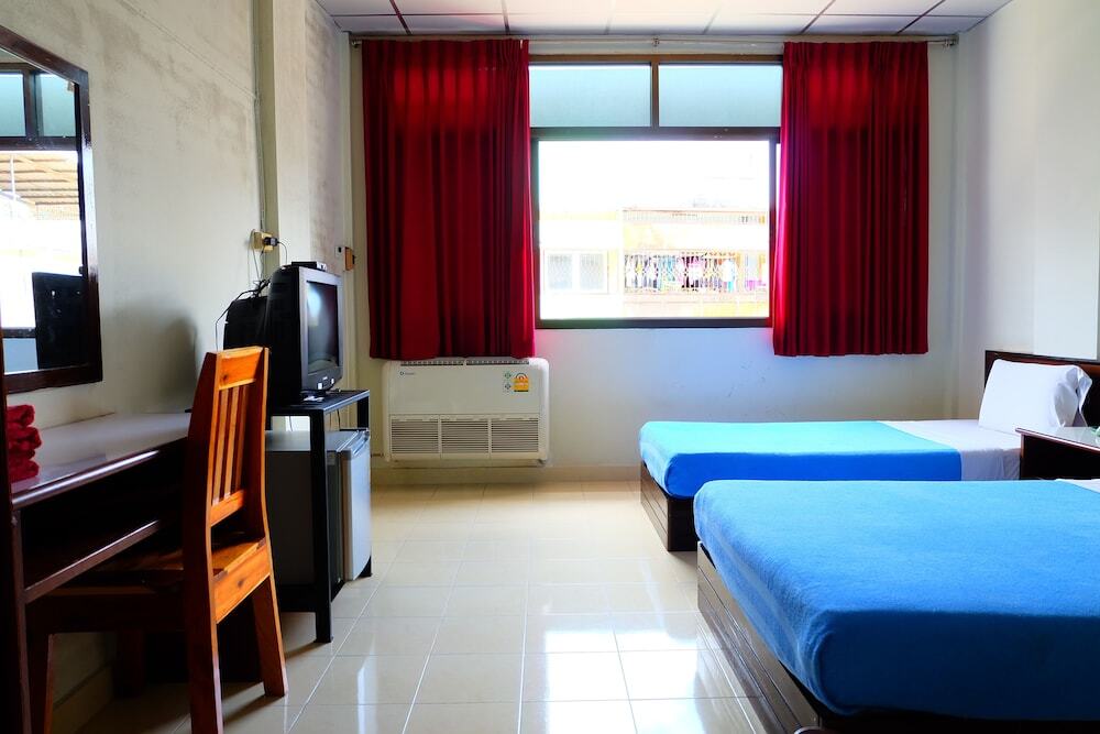Сураттхани: Thairungruang Hotel