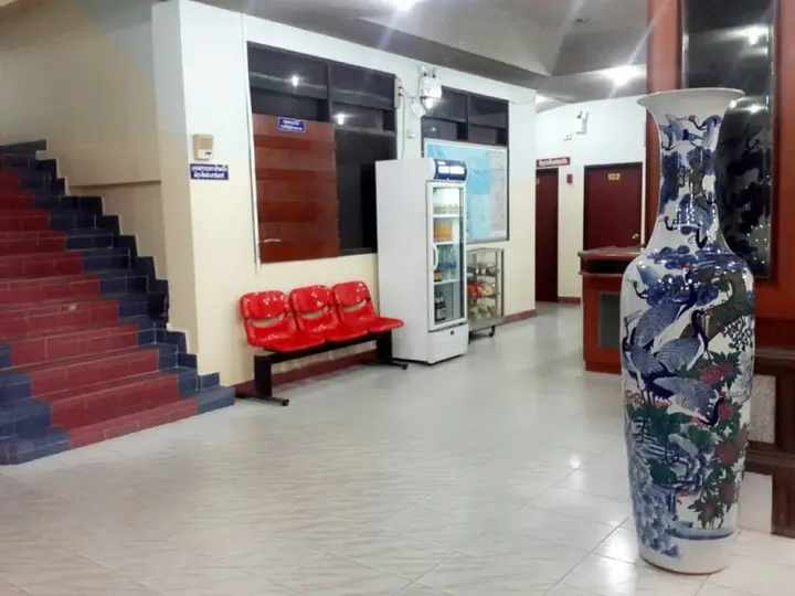 Сураттхани: Thairungruang Hotel