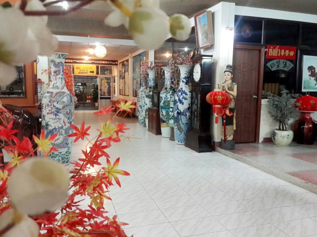 Сураттхани: Thairungruang Hotel