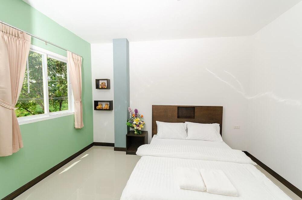 Сураттхани: Sukalya Apartment Suratthani