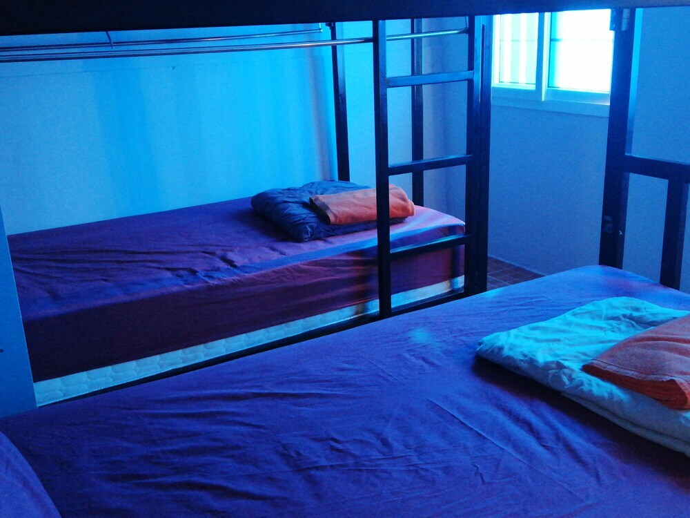 Пхи-Пхи-Дон: Neverland Hostel