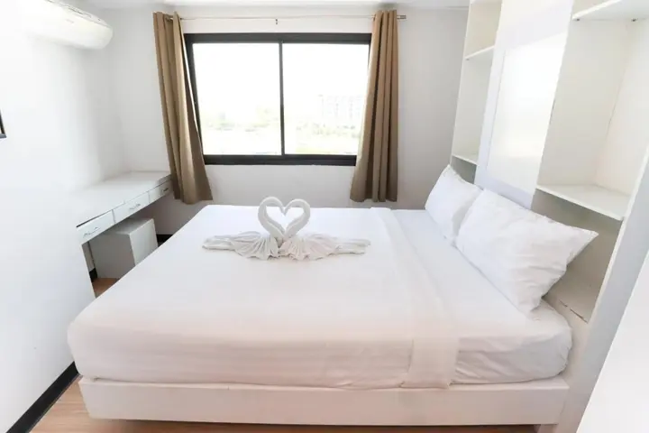 Сураттхани: C Tower Hotel