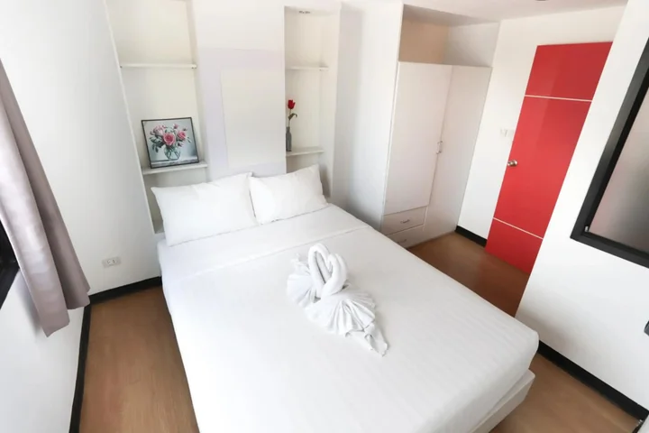Сураттхани: C Tower Hotel